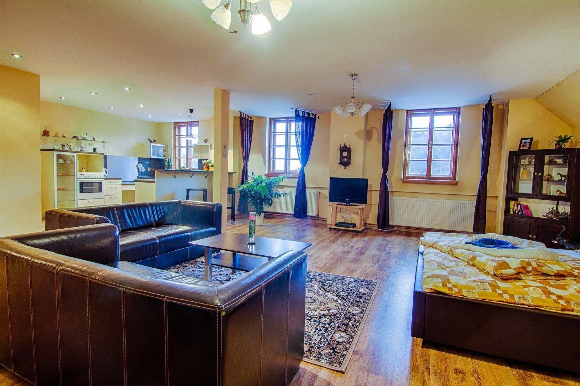 Hotel Posta Černý Důl Extérieur photo